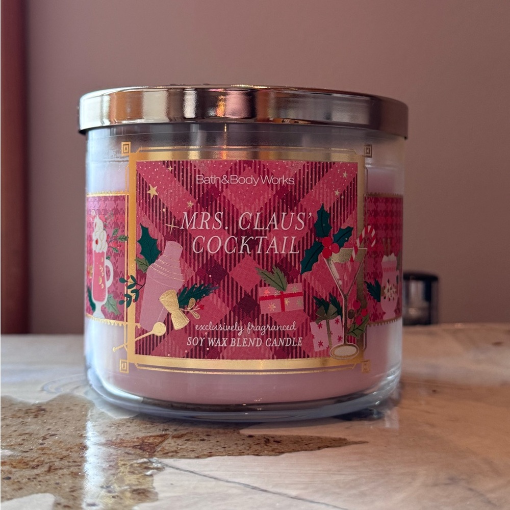 Mrs. Claus’ Cocktail Candle Bath and Body Works